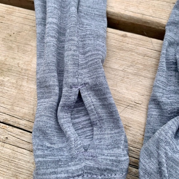 💜 Reebok Lightweight Long Sleeve Hoodie | Size Large - Picture 5 of 8